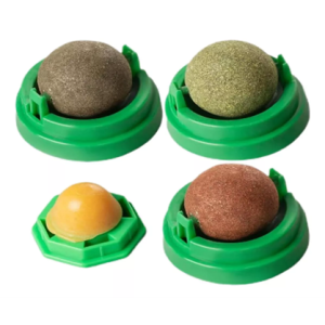 Juego de bolas con hiebas gatera
